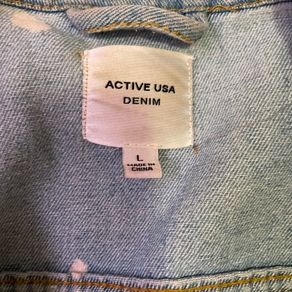 Light Wash Jean Jacket - Picture 3 of 5